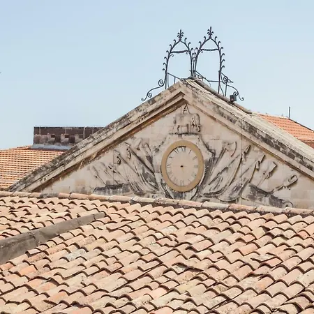 Mansarda In Palazzo D'epoca Apartamento *